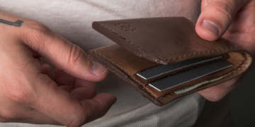 The Ultimate Guide to Williams Leather Goods: Craftsmanship, Care, and Investment