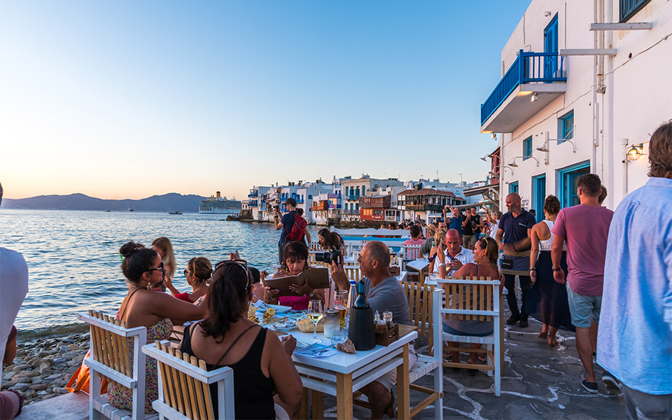 Greece’s Tourism Growth to ‘Level Off in 2019’ According to Revenue