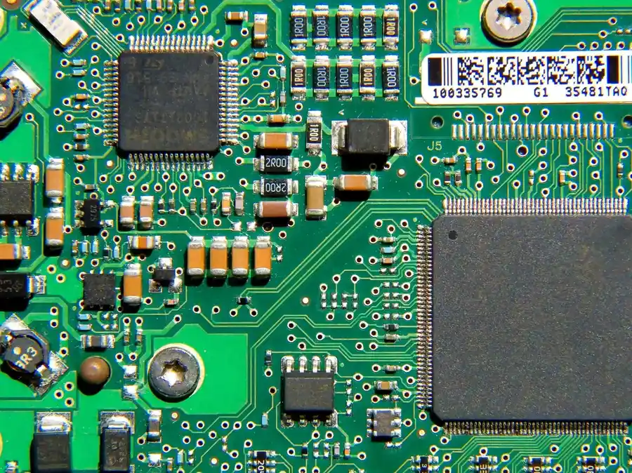 The Ultimate Guide to Printed Circuit Board Prices: How to Get the Best Quote in 2024