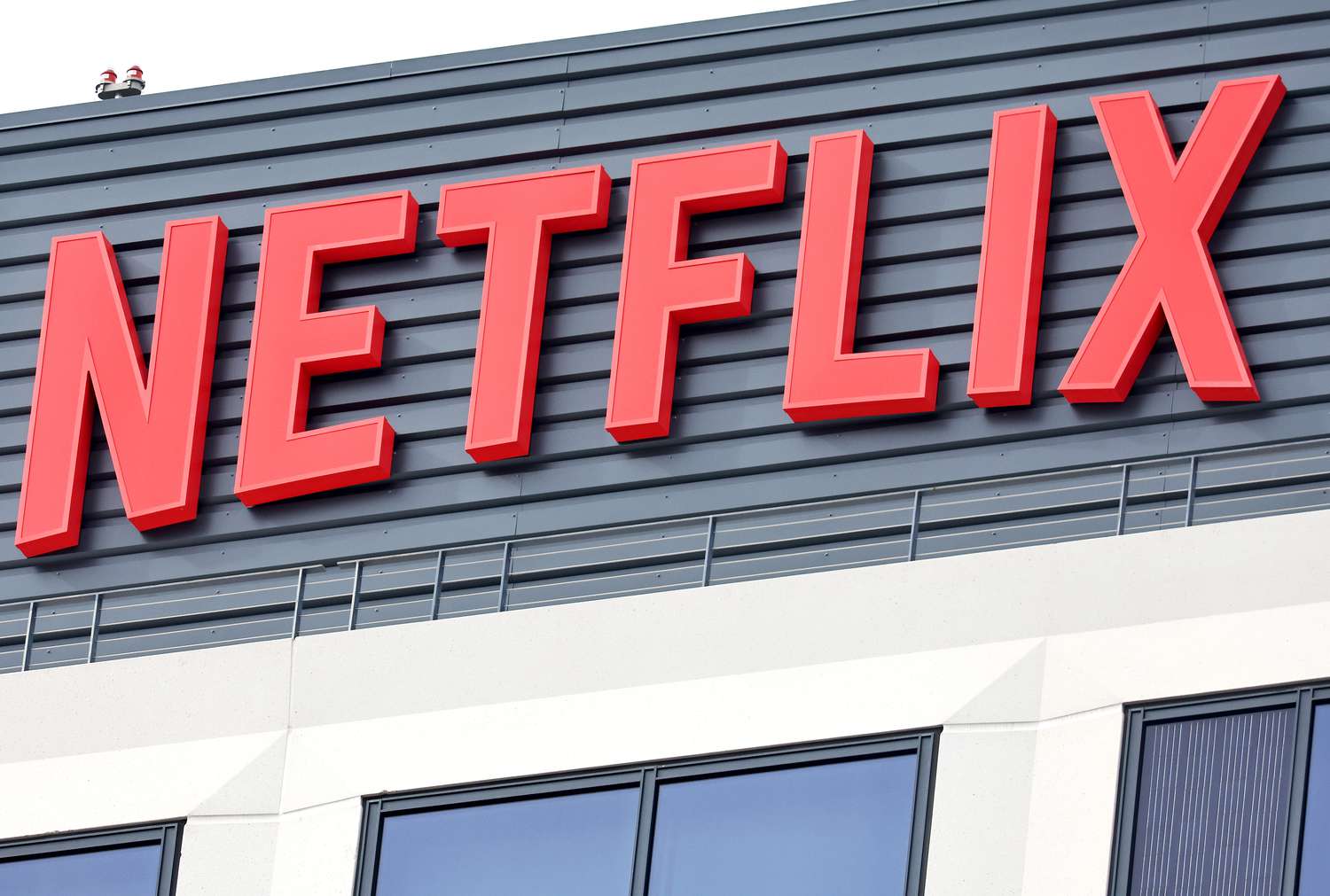 The Ultimate Guide to NFLX Debt to Equity Ratio: What Investors Must Know in 2024