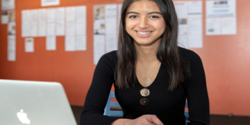 The Ultimate Guide to Luxury Item Sales Jobs: Skills, Paths, and Earning Potential