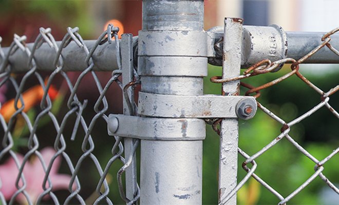 The Ultimate Guide to Chain Link Sign Brackets Selection Installation and Expert Tips