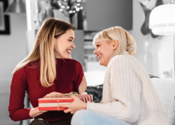 The Ultimate Guide to Choosing a Legacy Goods Christian Retailer for Your Faith and Home