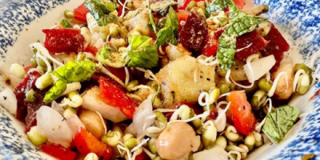 The Ultimate Guide to Moong Whole Beans: Nutrition, Cooking, and 5 Amazing Benefits